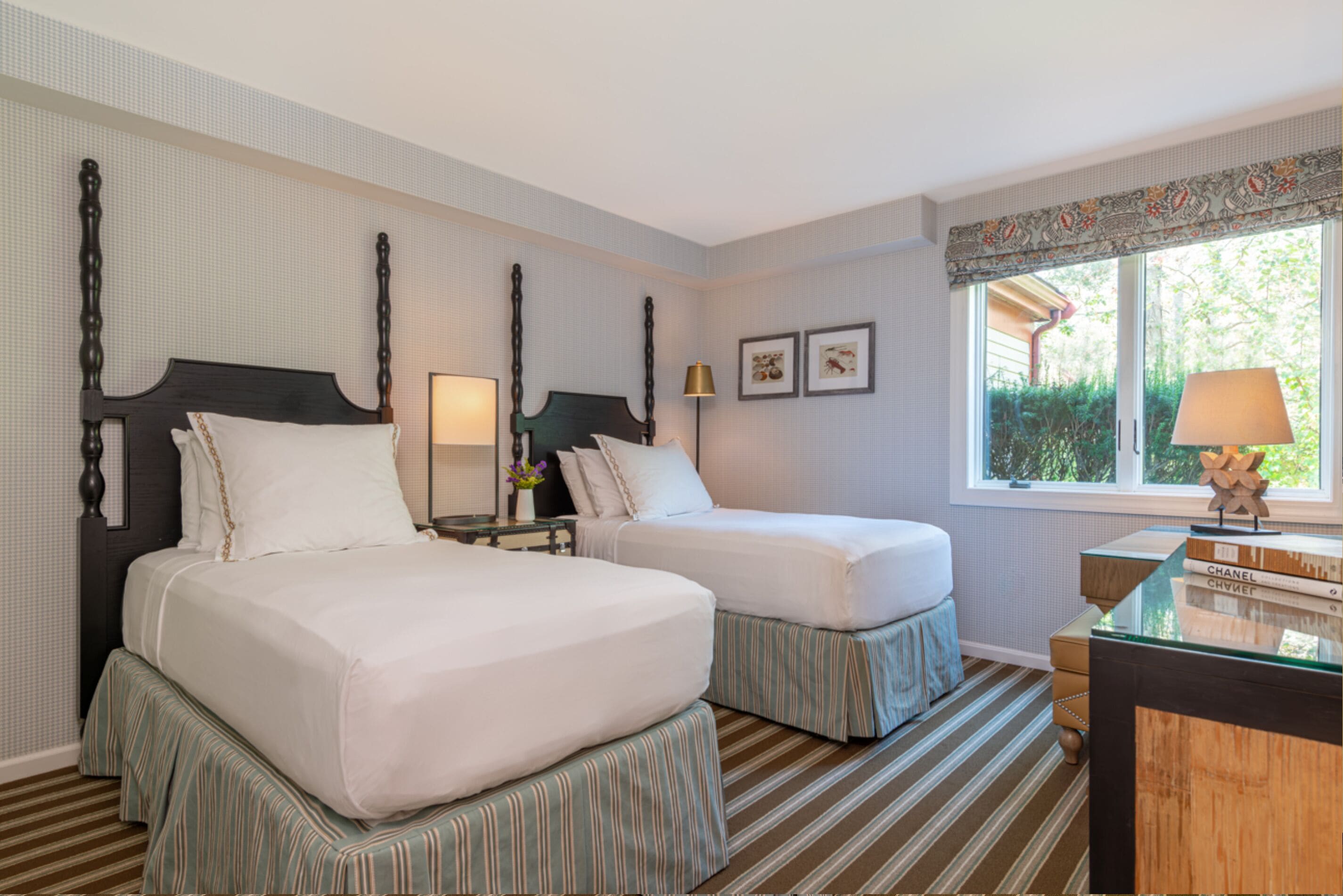 Bay Pines Three Bedroom Villa | Két bảo mật tại phòng, bàn, bàn ủi/dụng cụ ủi quần áo 