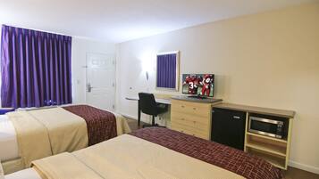Deluxe Room, 2 Double Beds, Non Smoking