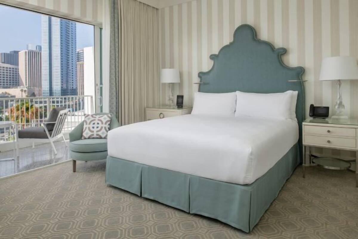 1 bedroom, premium bedding, pillowtop beds, minibar