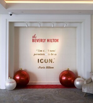 Lobby - The Beverly Hilton (Beverly Hills)