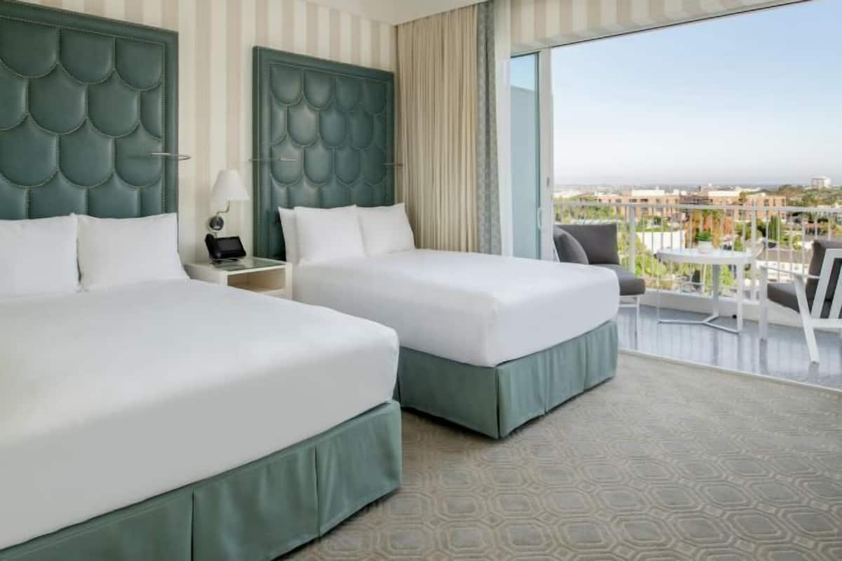 1 bedroom, premium bedding, pillowtop beds, minibar