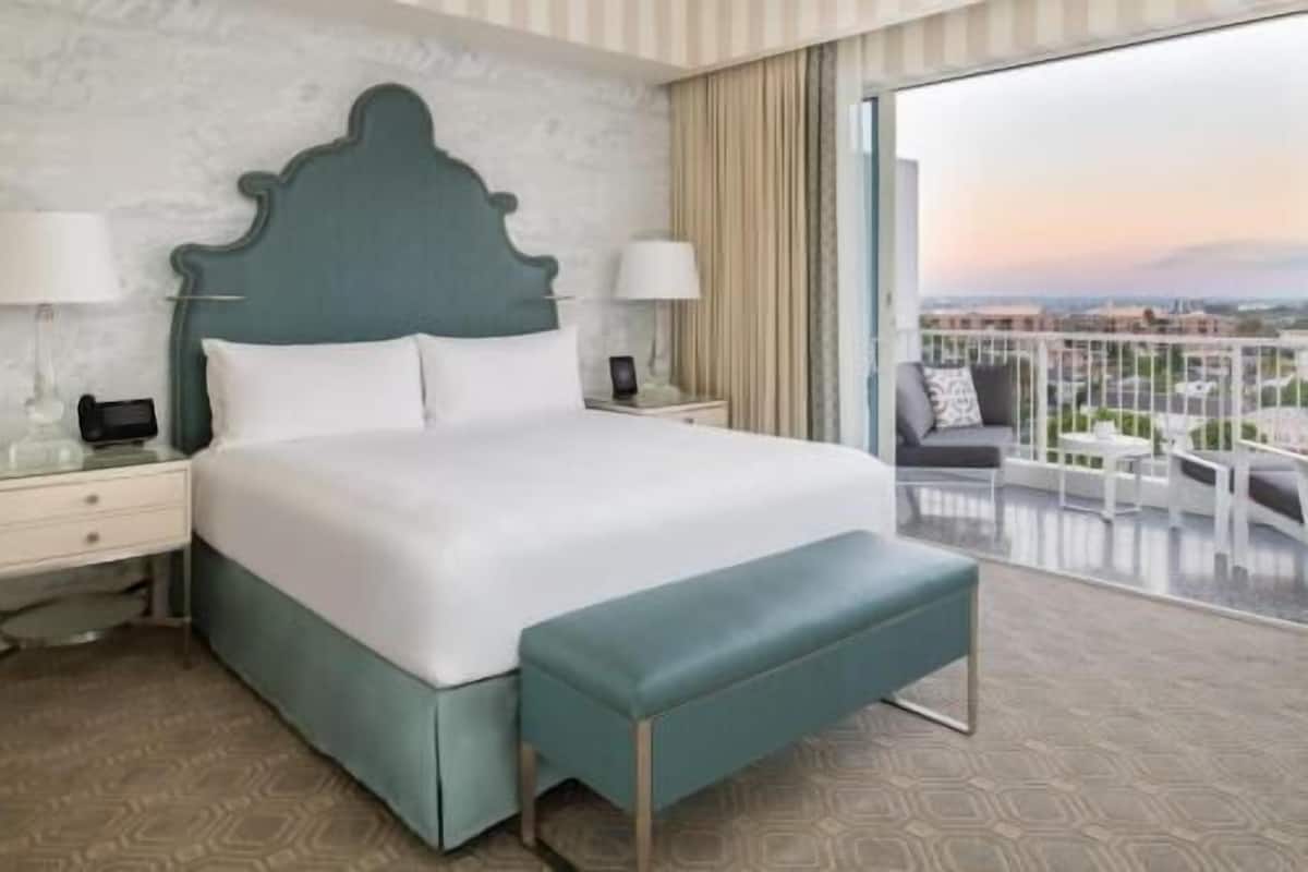Ropa de cama de alta calidad, camas con pillow-top y minibar