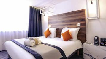 Privilege, Room, 1 Double Bed | Select Comfort beds, in-room safe, desk, soundproofing