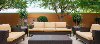 Courtyard by Marriott Springfield