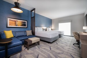 Hypo-allergenic bedding, in-room safe, desk, laptop workspace