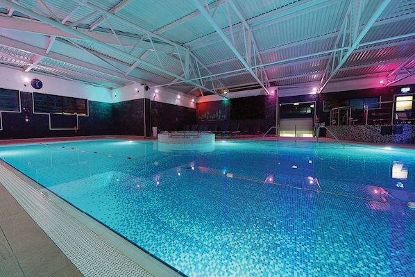 Piscina coberta i gandules