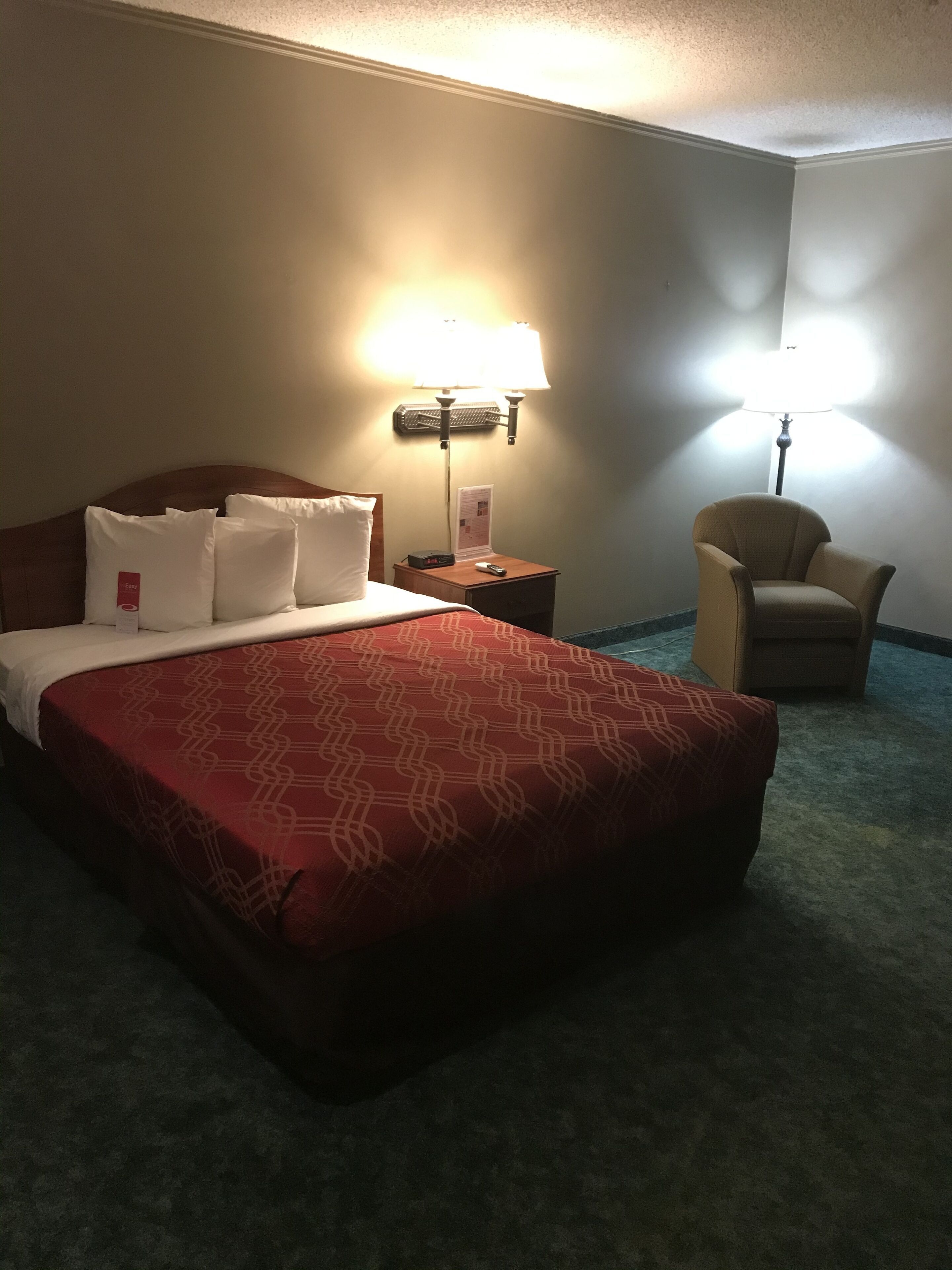 1 bedroom, down duvets, individually furnished, desk