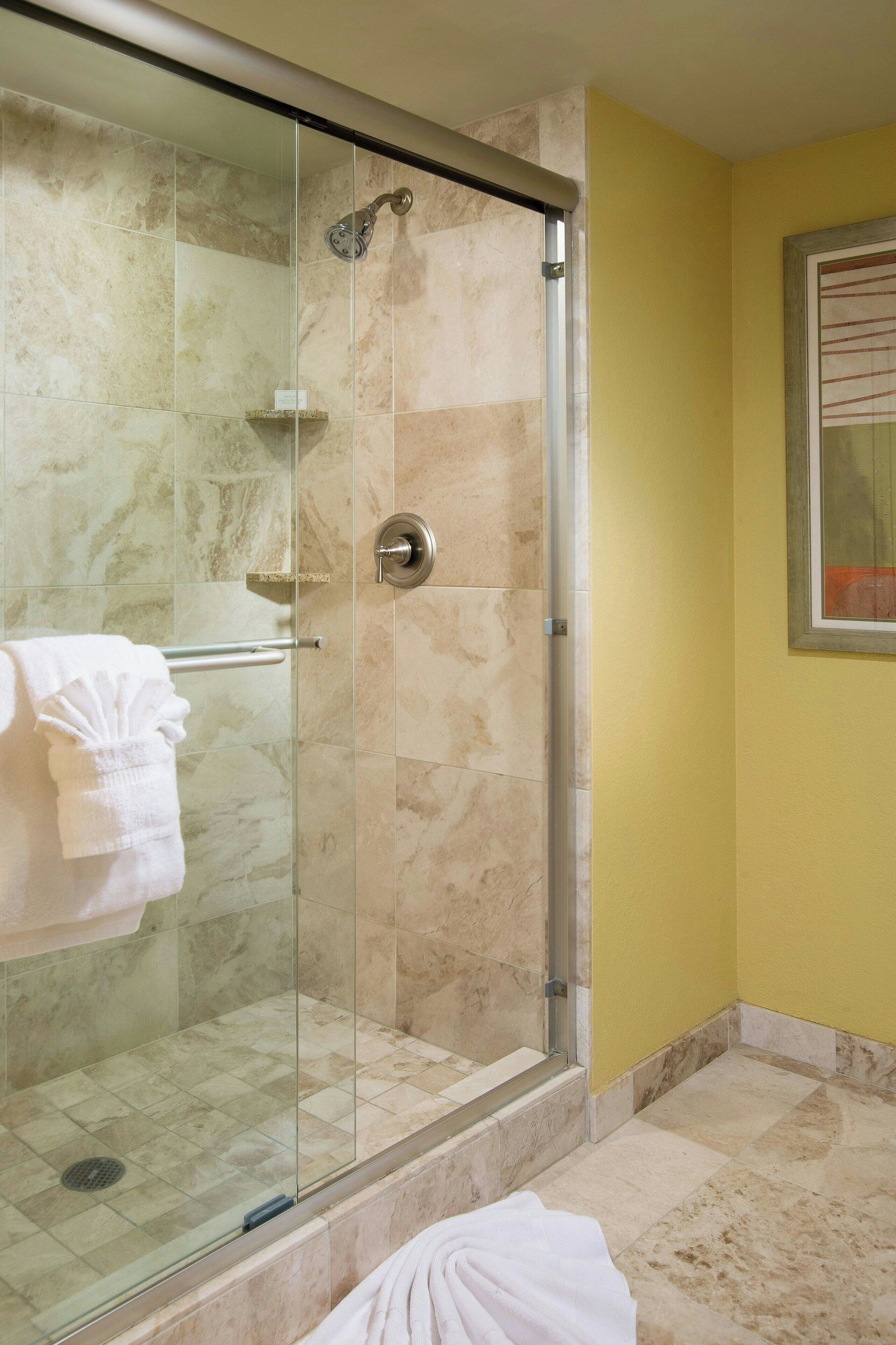 suite, 1 bedroom | bathroom | free toiletries, hair dryer, towels