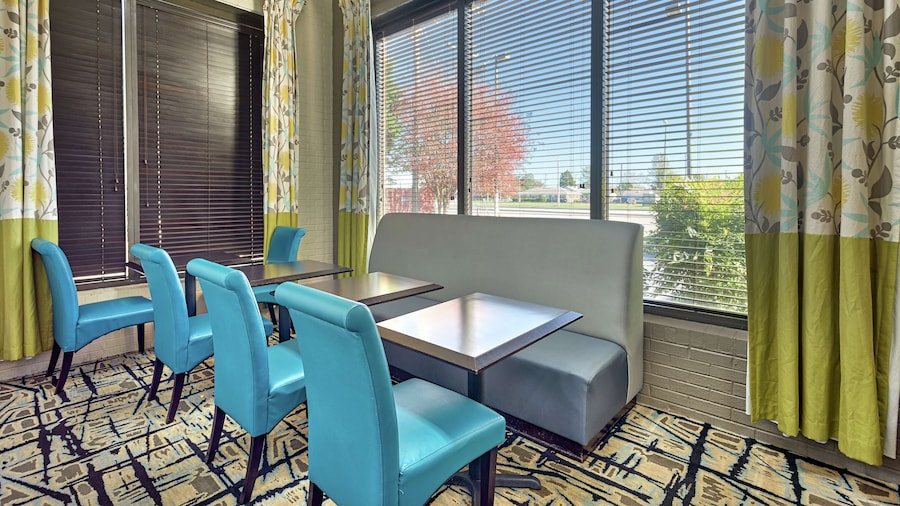 Hampton Inn Norfolk-Naval Base