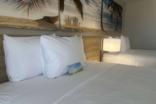 Days Inn by Wyndham Fort Myers