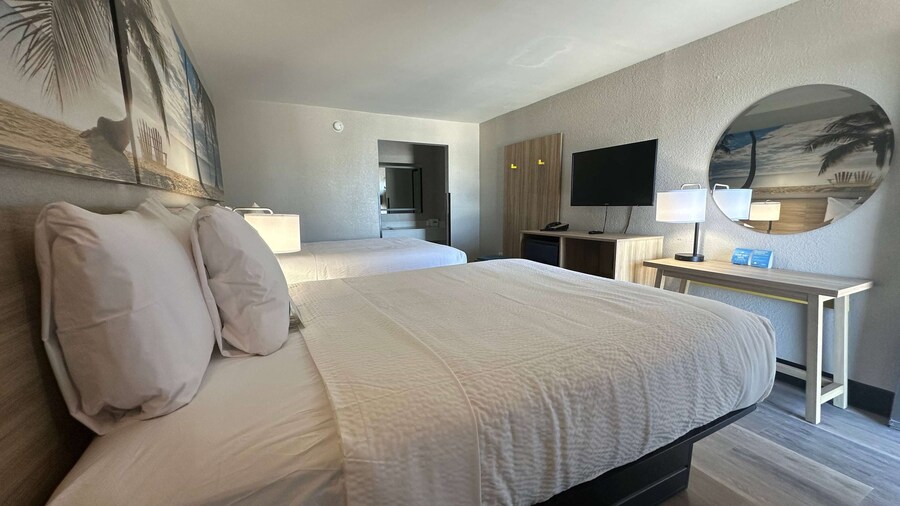 Days Inn by Wyndham Fort Myers