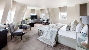 Suite, en esquina | Sábanas de algodón egipcio y ropa de cama de alta calidad