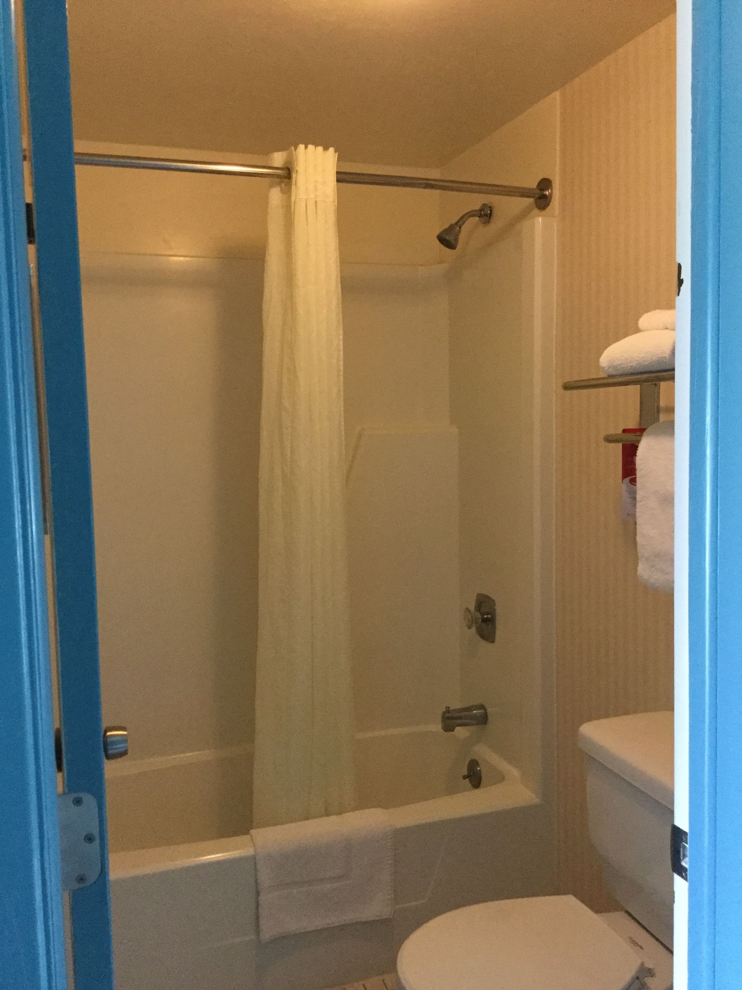 Shower, free toiletries, hair dryer, towels
