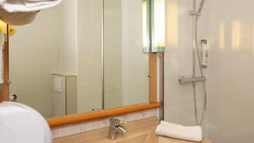 Ropa de cama de alta calidad, colchones con pillow-top y escritorio