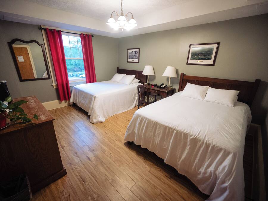 Deluxe Room, 2 Queen Beds, River View | Lake view