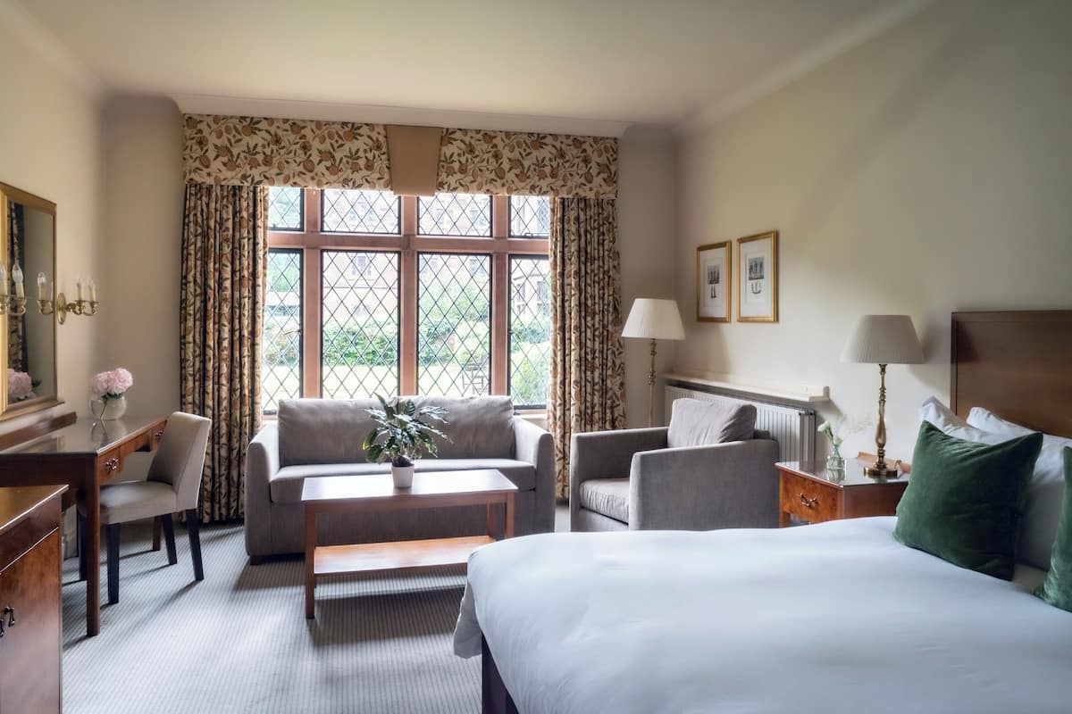 executive double room | 1 bedroom, premium bedding, in-room safe, individually decorated