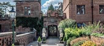 ニュー ホール ホテル & スパ