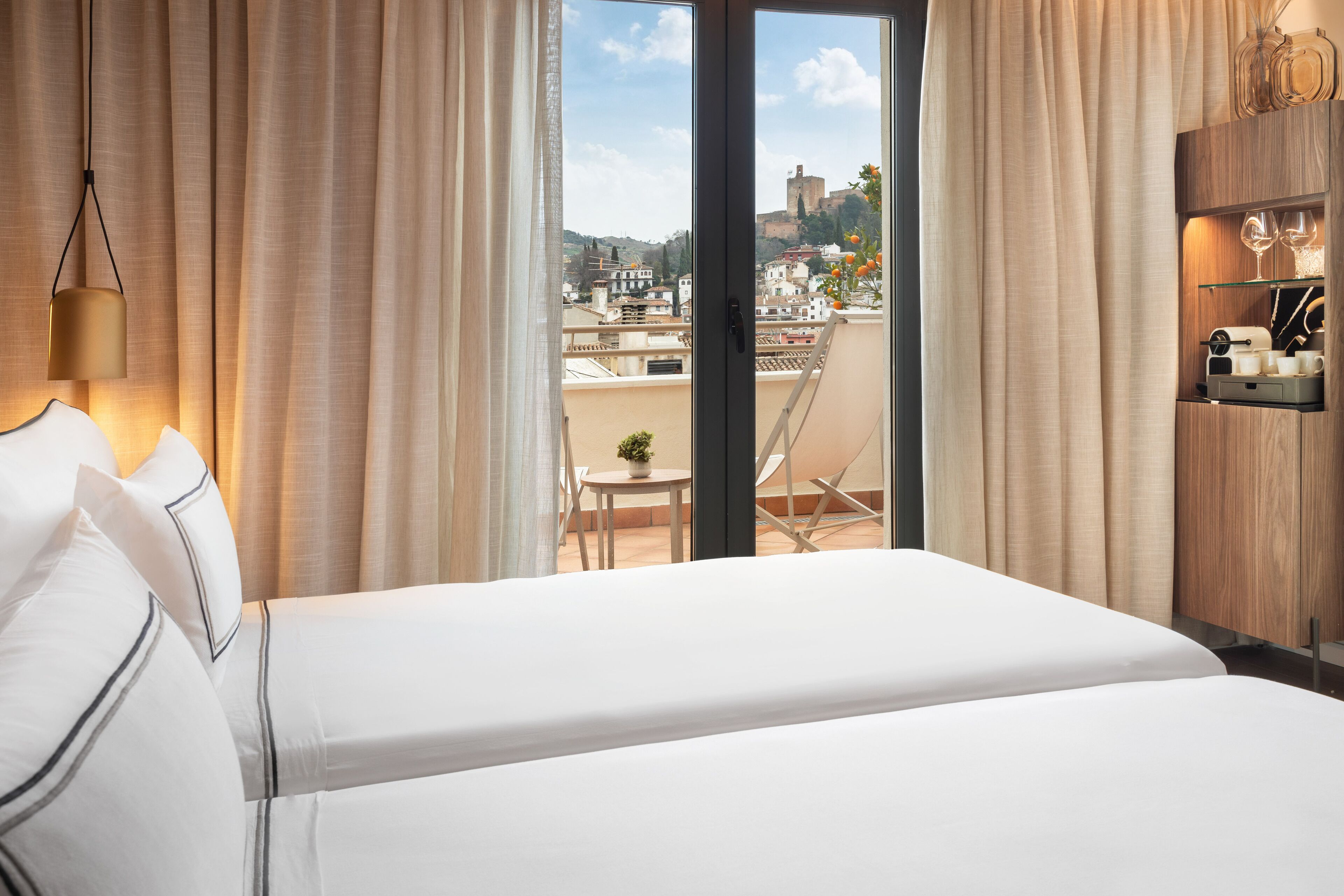 1 bedroom, premium bedding, minibar, in-room safe