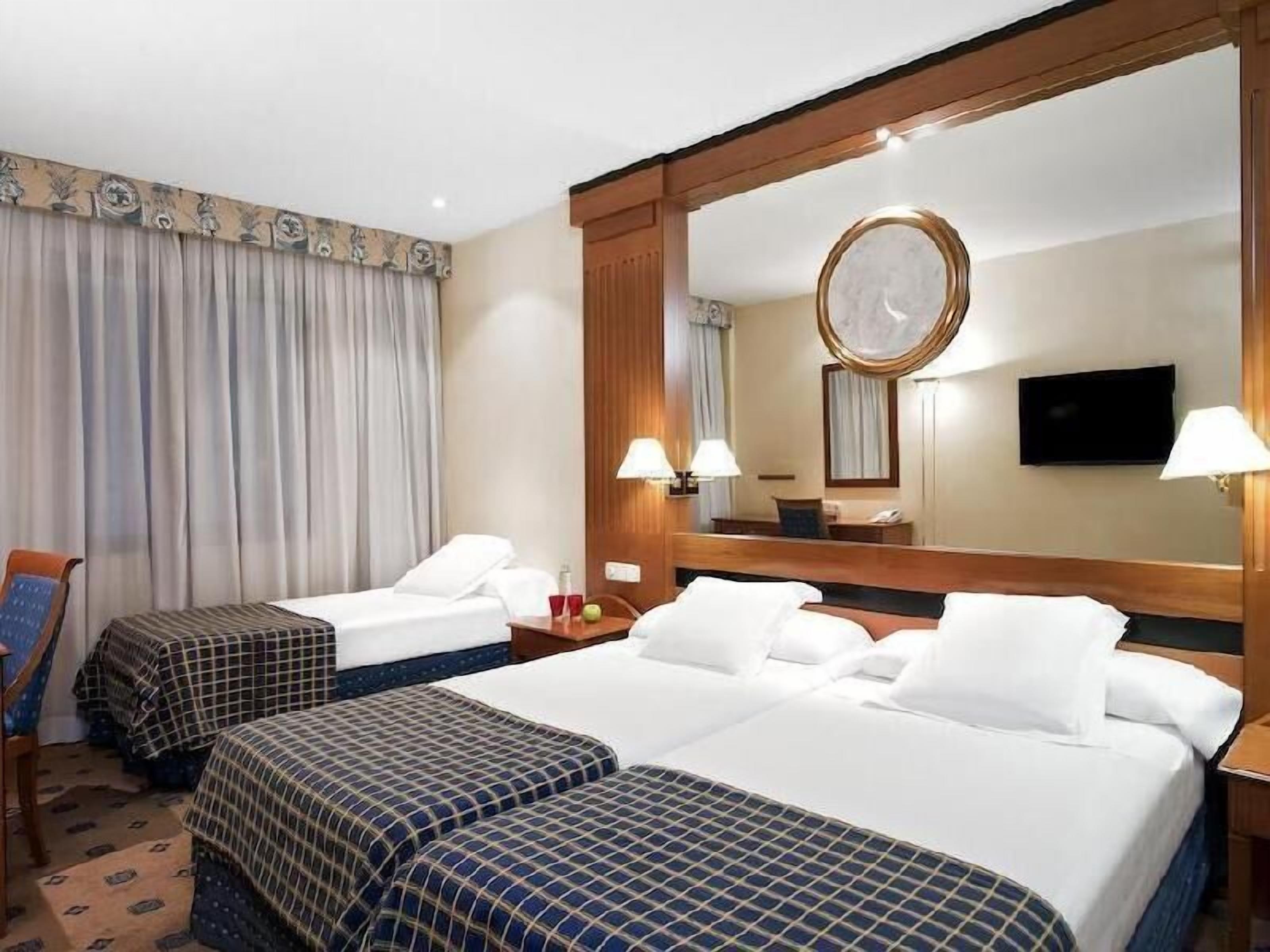 Literie de qualité supérieure, minibar, coffres-forts dans les chambres