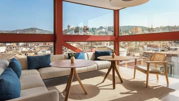 2 restaurants, Mediterranean cuisine