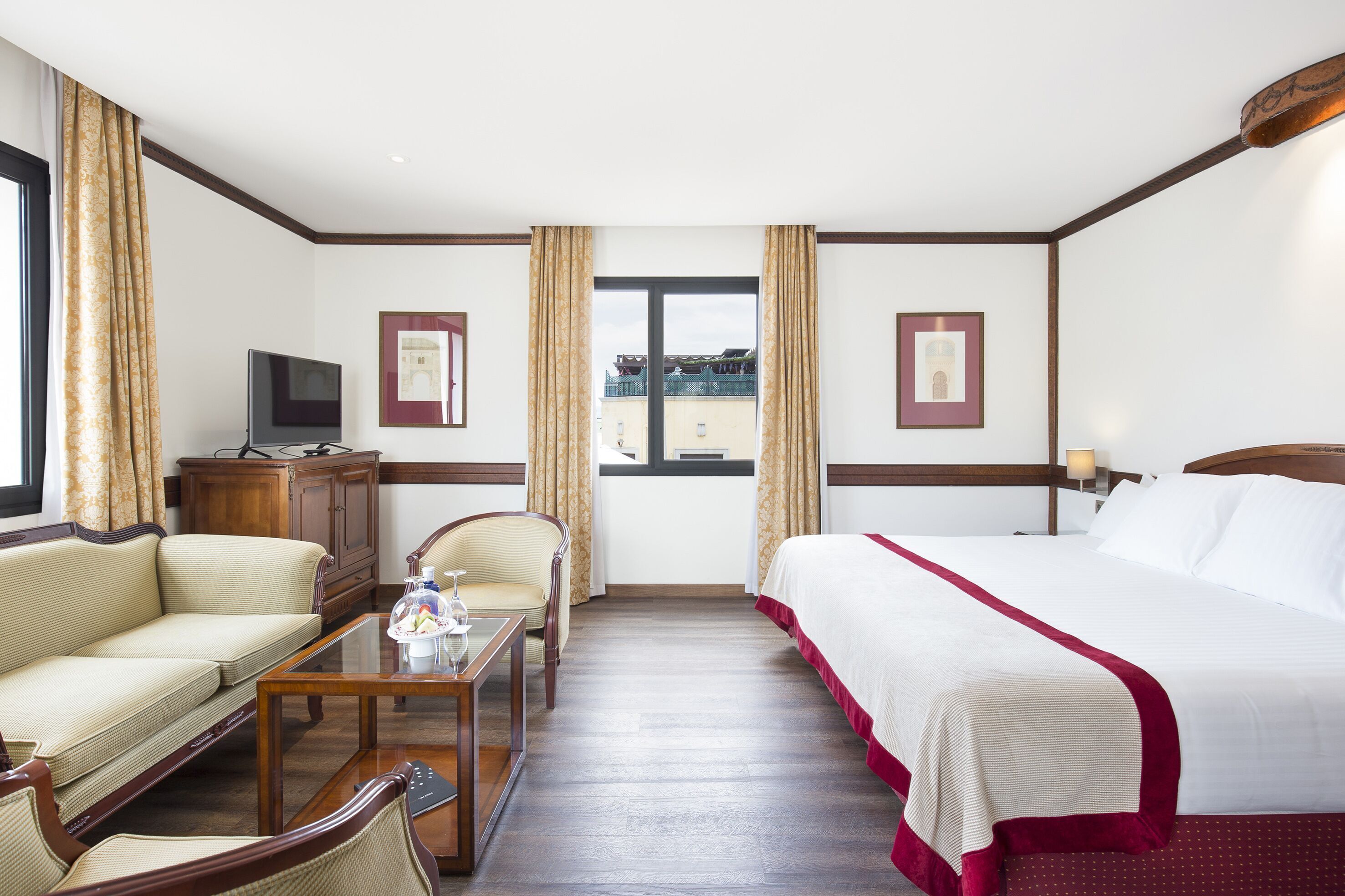 Literie de qualité supérieure, minibar, coffres-forts dans les chambres