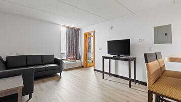 40-inch flat-screen TV with satellite channels, TV