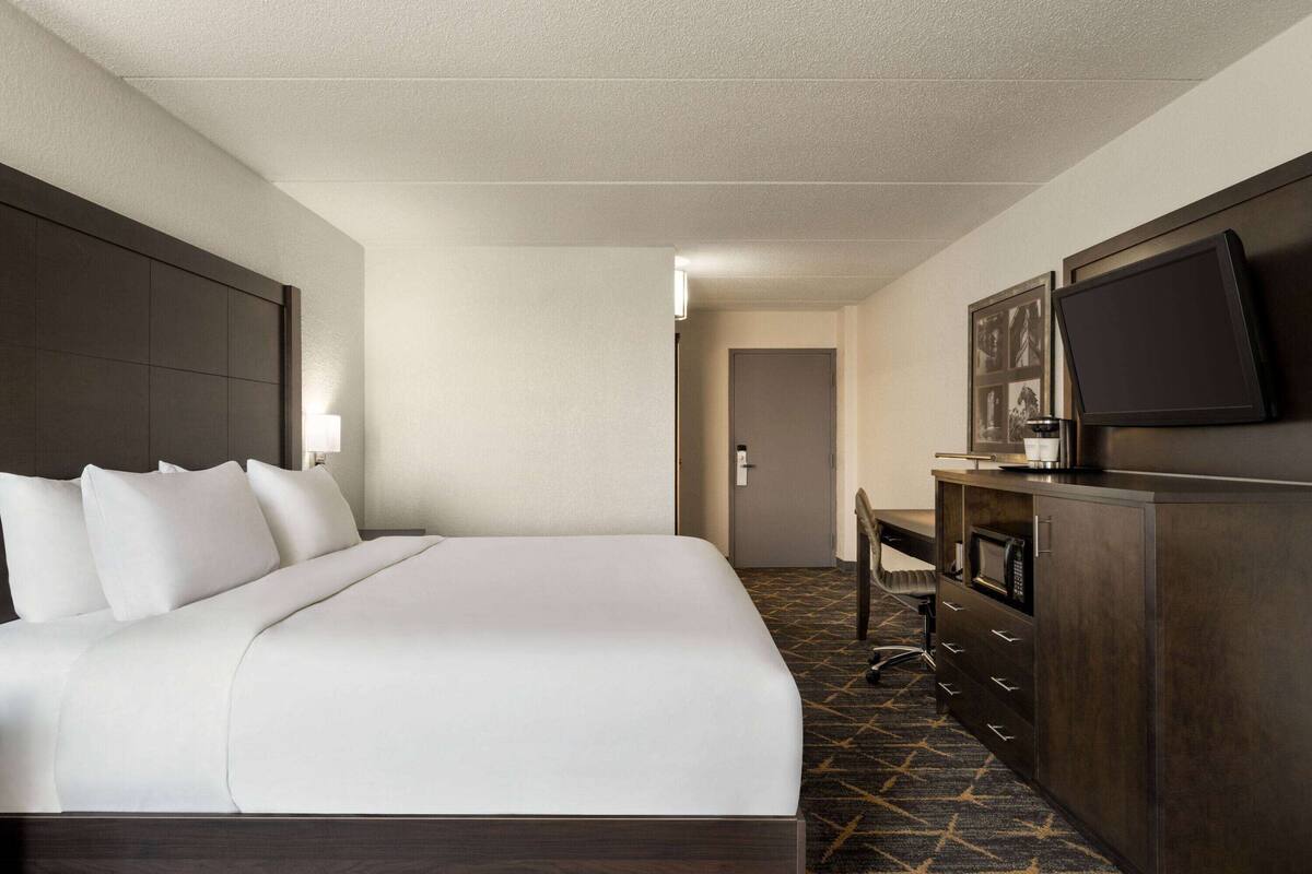 Premium bedding, down comforters, pillowtop beds, desk