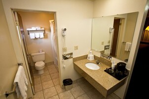 Combined shower/tub, eco-friendly toiletries, hair dryer, towels
