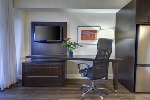 Deluxe One Bedroom Suite | 1 bedroom, premium bedding, blackout drapes, iron/ironing board