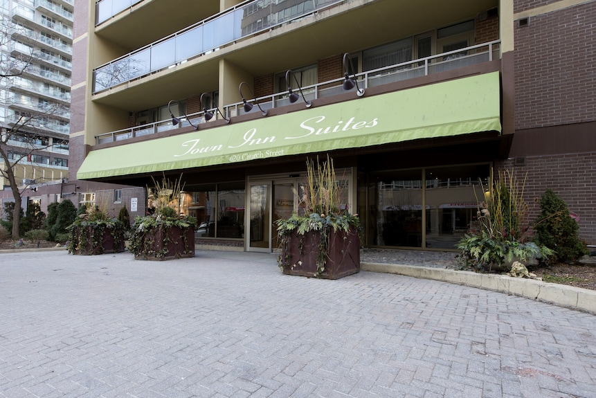 Town Inn Suites Hotel Reviews, Deals & Photos 2025 - Expedia