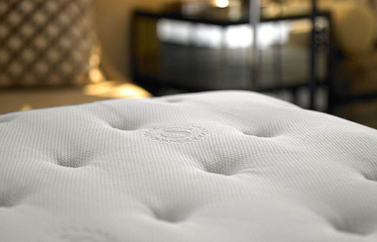 37-inch flat-screen tv with cable channels, smart tv, pay films