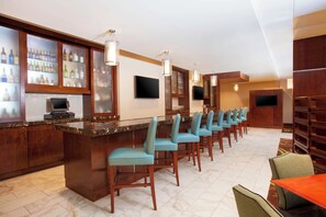 Bar (on property) - Sheraton Pittsburgh Airport Hotel (Coraopolis)