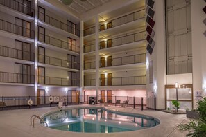Indoor pool, sun loungers - Holiday Inn Auburn-Finger Lakes Region by IHG (Auburn)