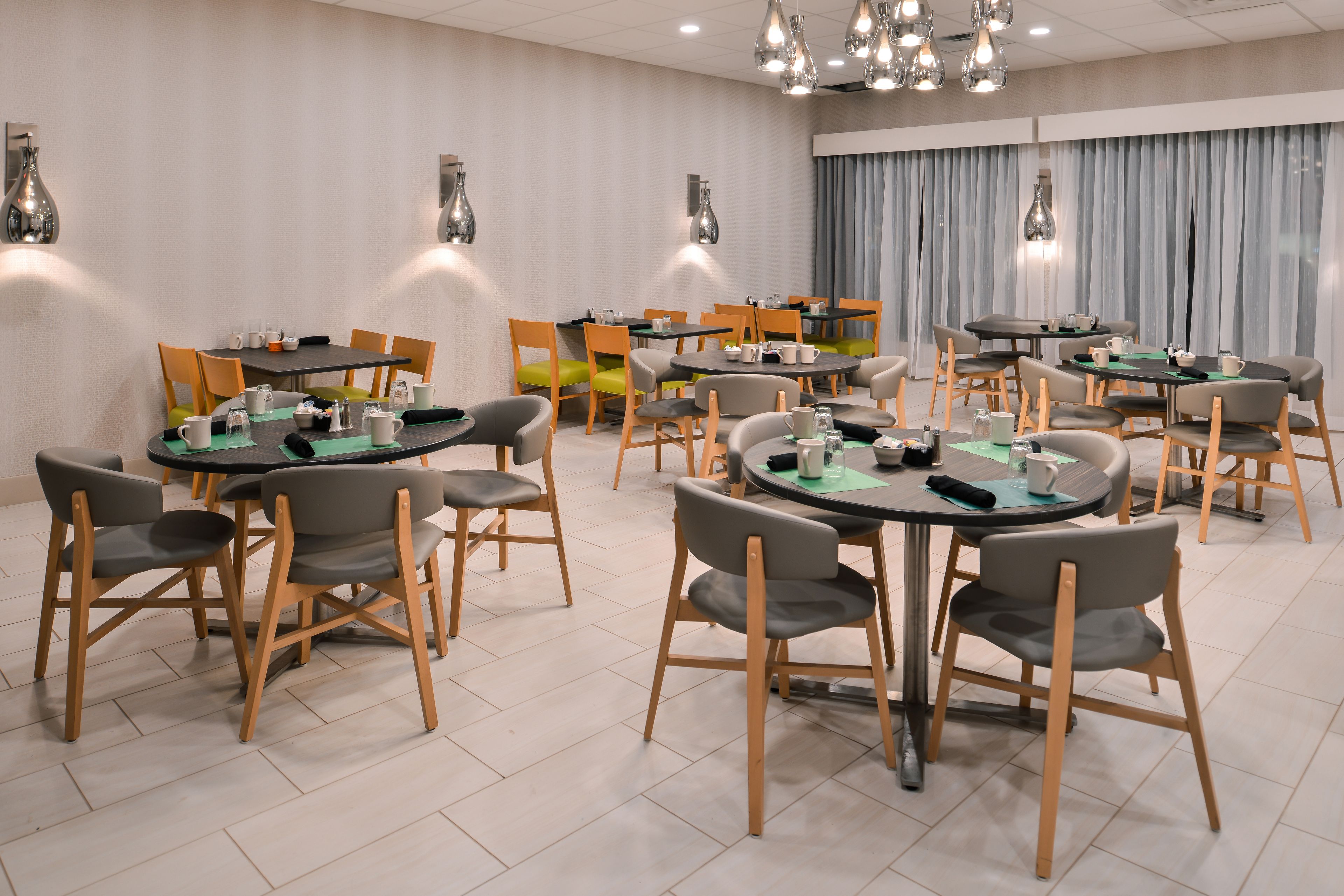 Daily full breakfast for a fee