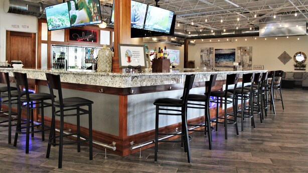 Bar (on property) - The Island Resort at Fort Walton Beach (Fort Walton Beach)