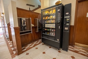 Snack bar