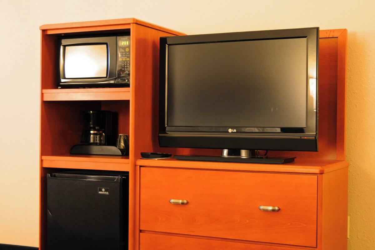 down duvets, in-room safe, desk, laptop workspace