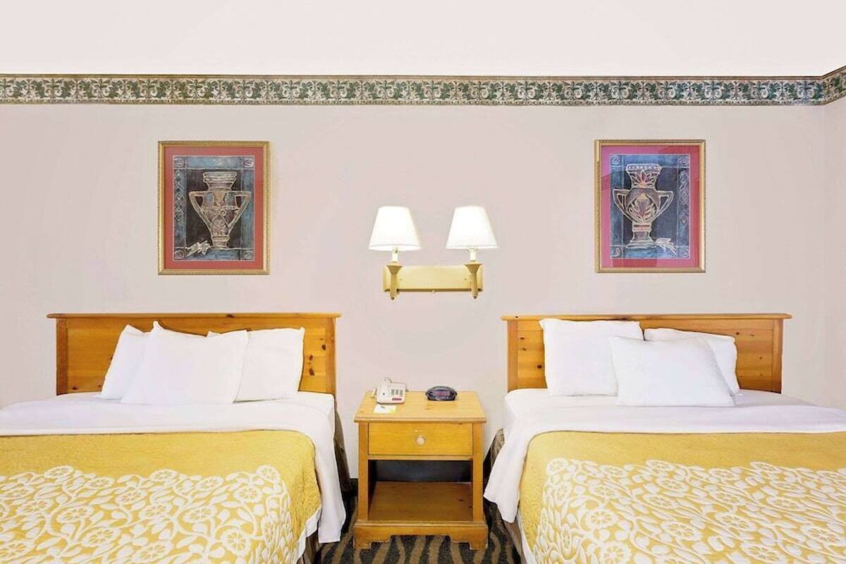 Desk, iron/ironing board, rollaway beds, free WiFi