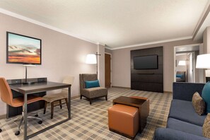 Family Suite, 1 King Bed with Sofa bed, Non Smoking - Embassy Suites by Hilton Kansas City Overland Park (Overland Park)