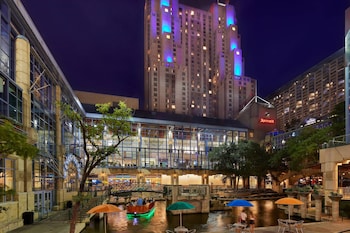 Hotel Exterior at San Antonio Marriott Rivercenter on the River Walk