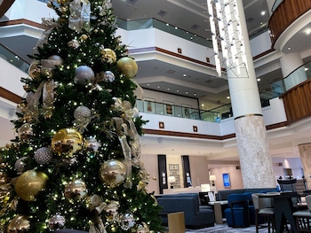Hotel entrance and lobby at San Antonio Marriott Rivercenter on the River Walk