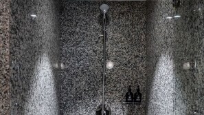 Executive Double Room | Bathroom
