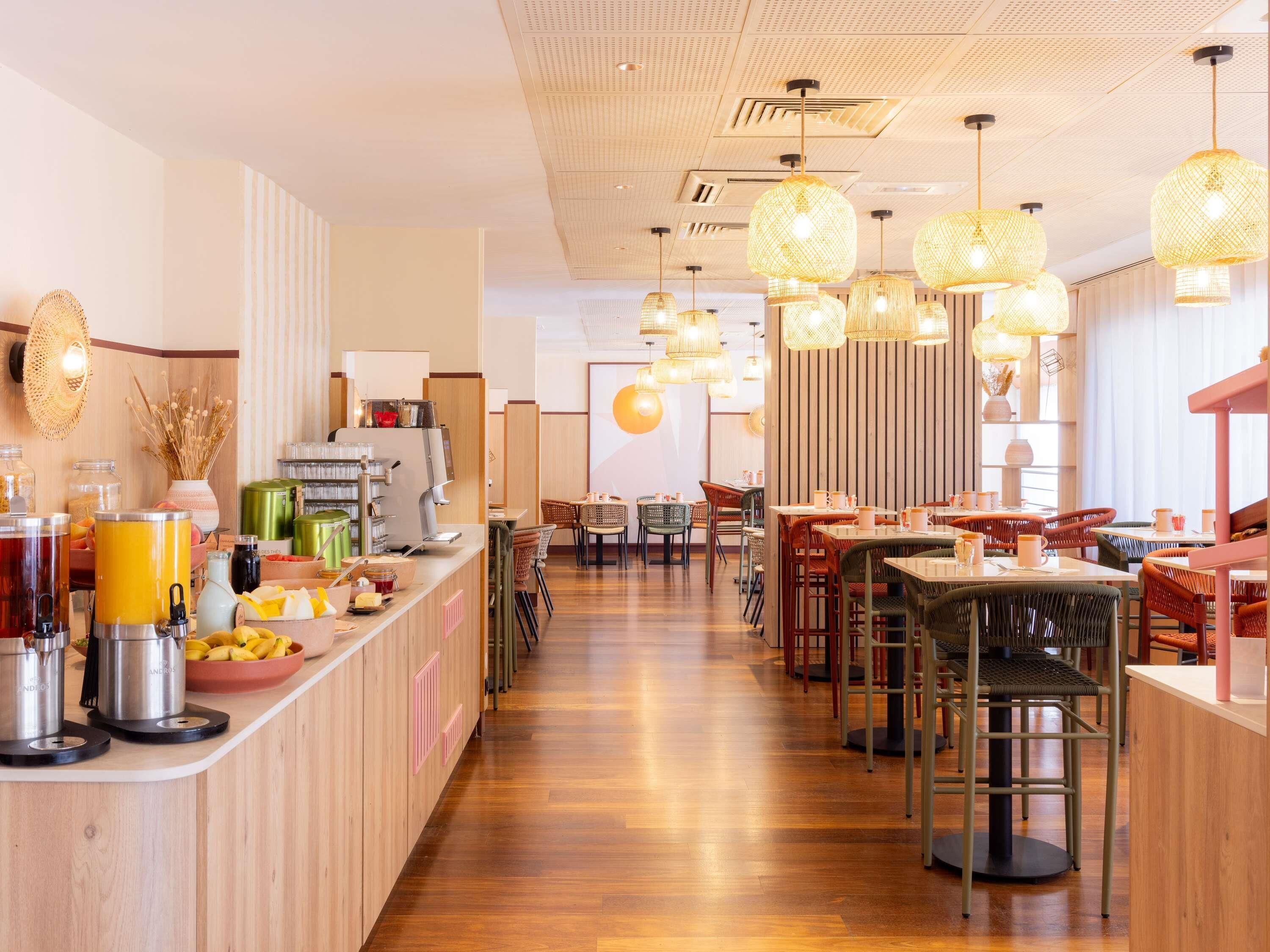 daily buffet breakfast (eur 20 per person)