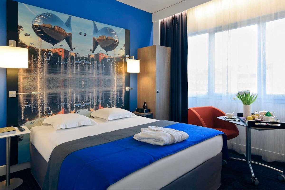 Privilege, Double Room, 1 Double Bed | Premium bedding, in-room safe, desk, blackout drapes