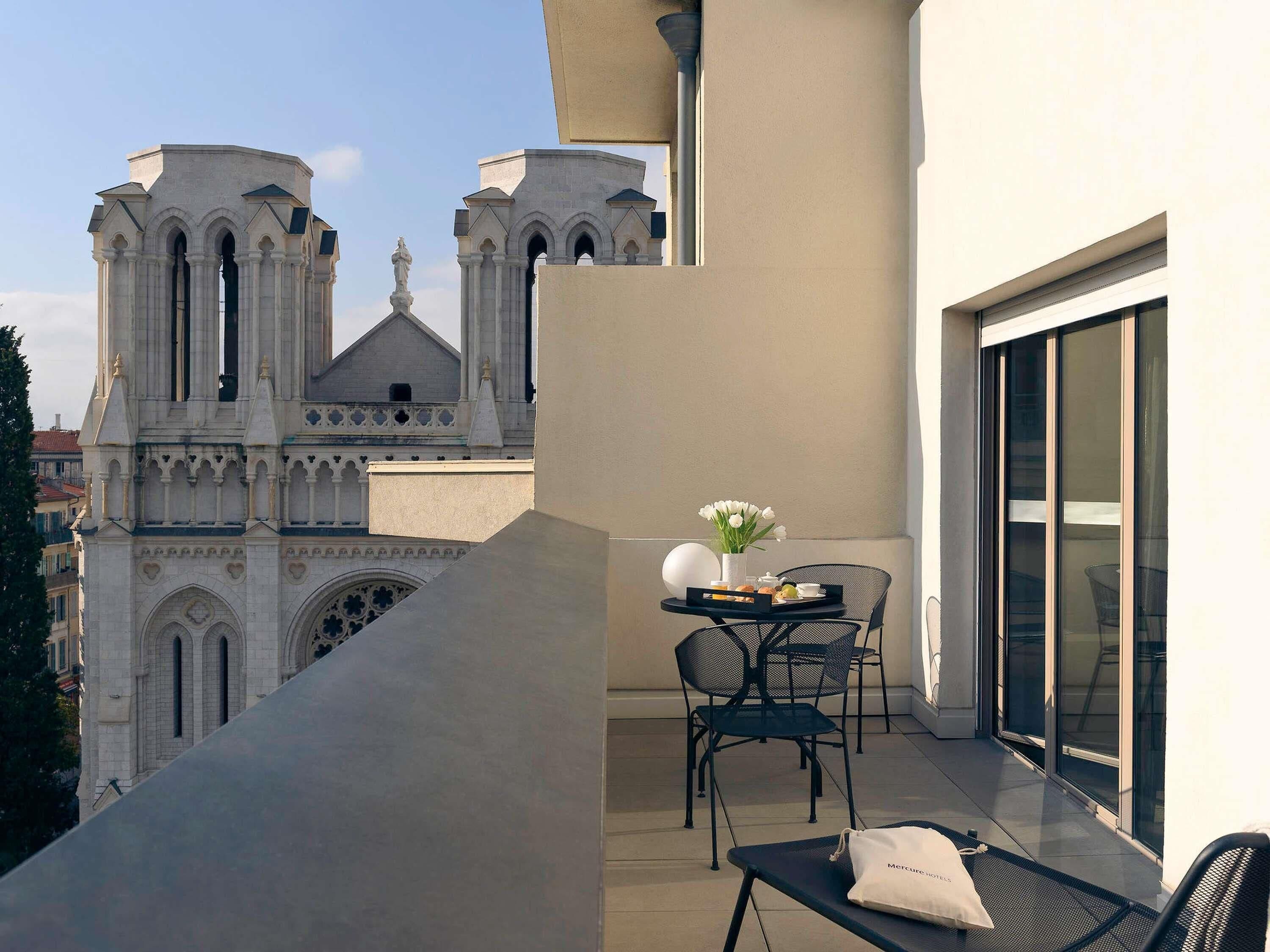 premium bedding, in-room safe, desk, blackout curtains