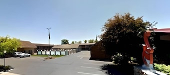 Econo Lodge Inn & Suites Vernal near Dinosaur Monument
