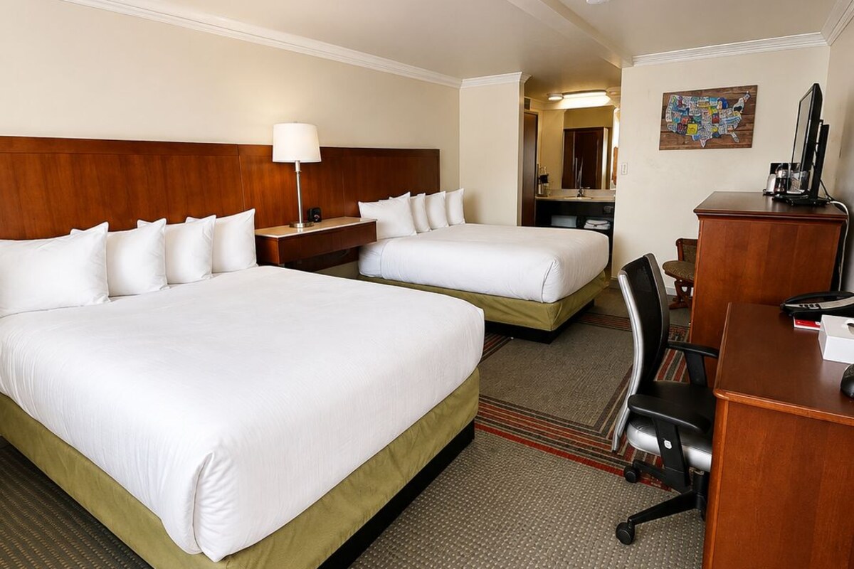 Standard Room, 2 Queen Beds, Non Smoking | Desk, iron/ironing board, WiFi (free), individually furnished