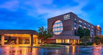Four Points by Sheraton Milwaukee North Shore