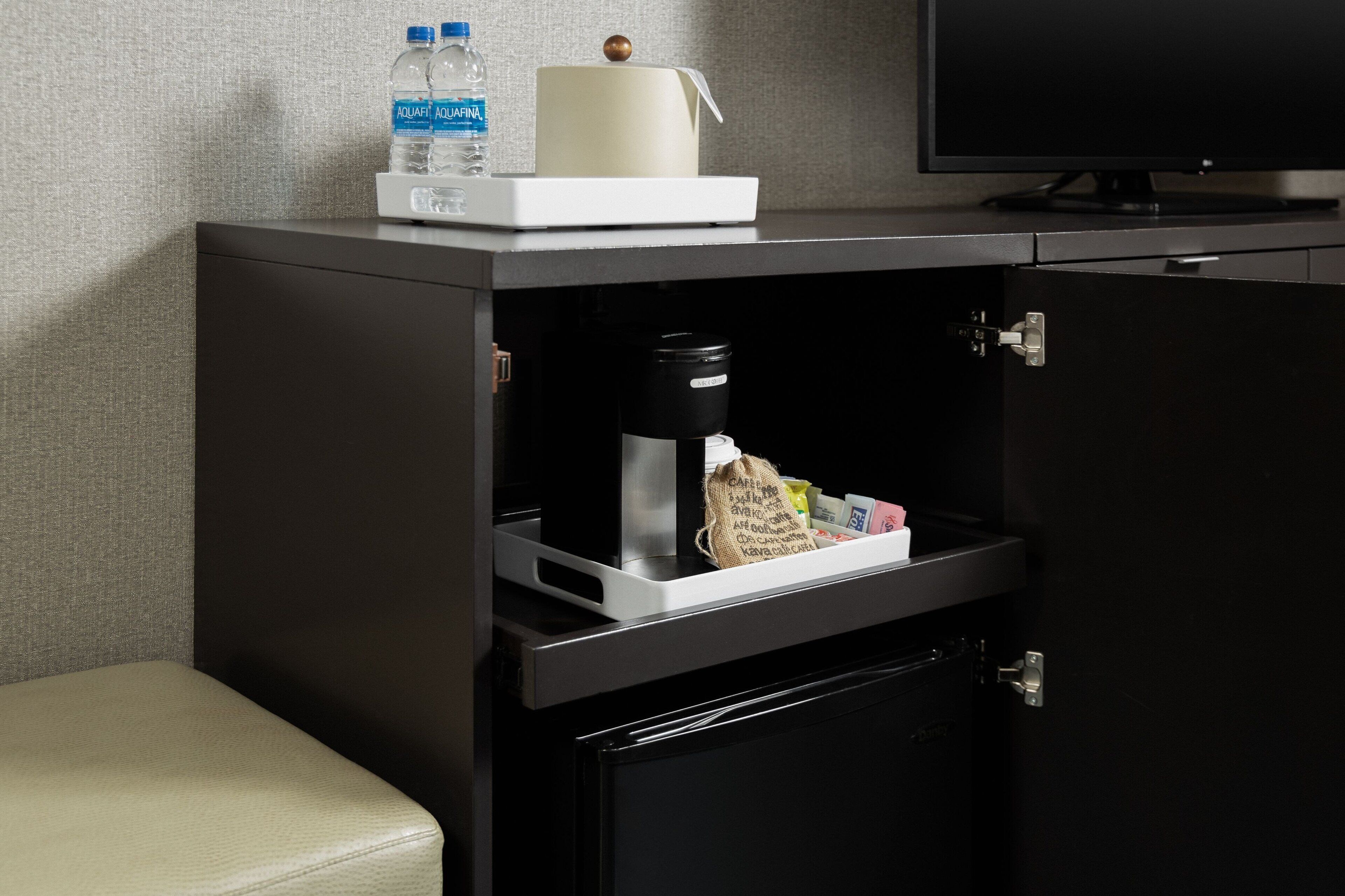 1 bedroom, premium bedding, in-room safe, desk