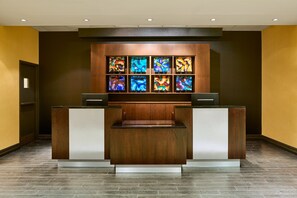 Interior - Four Points by Sheraton Milwaukee North Shore (Milwaukee)